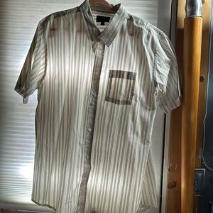 Hurley men’s short sleeve shirt. size XXL.